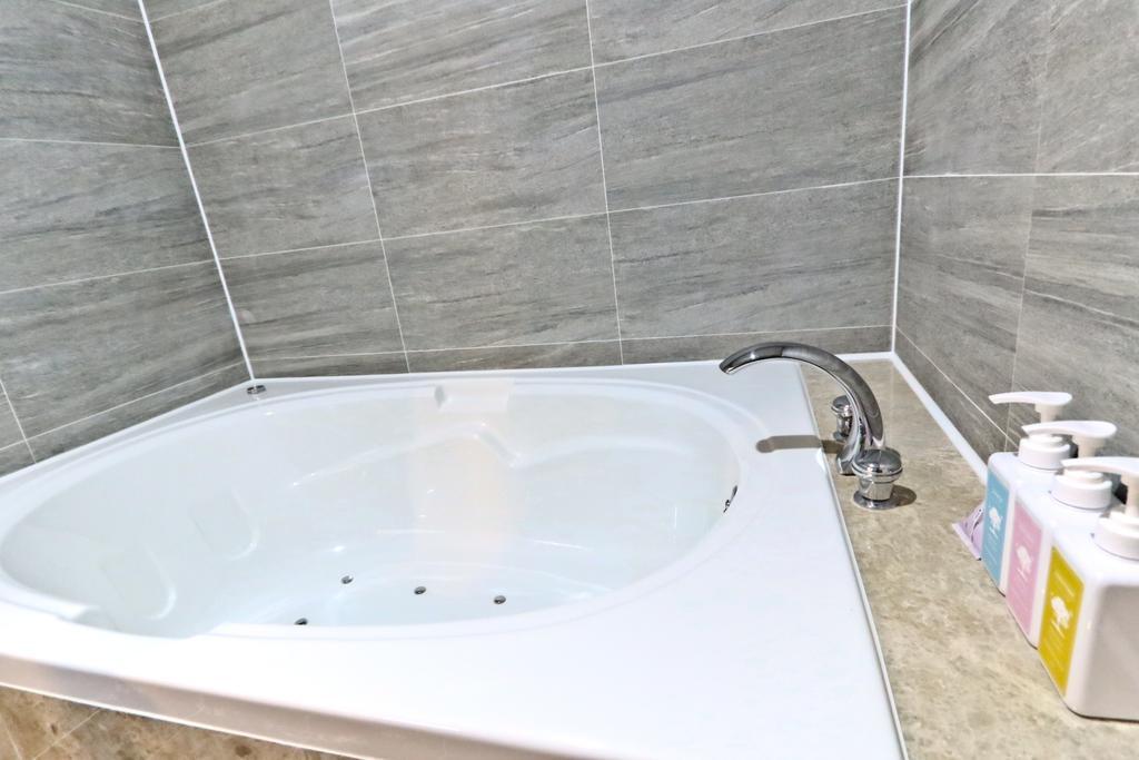 בוסאן Hotel Home חדר תמונה