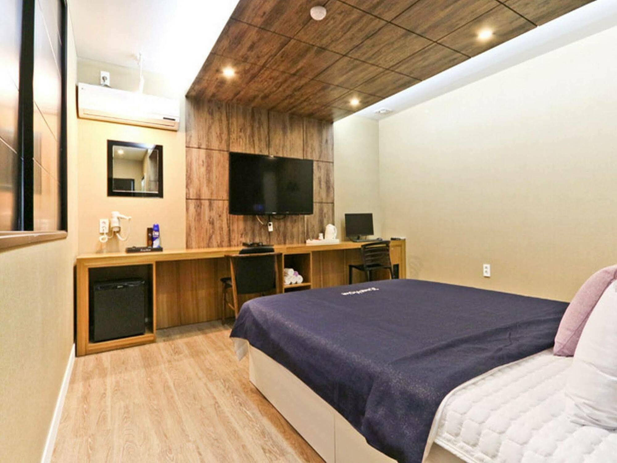 בוסאן Hotel Home מראה חיצוני תמונה