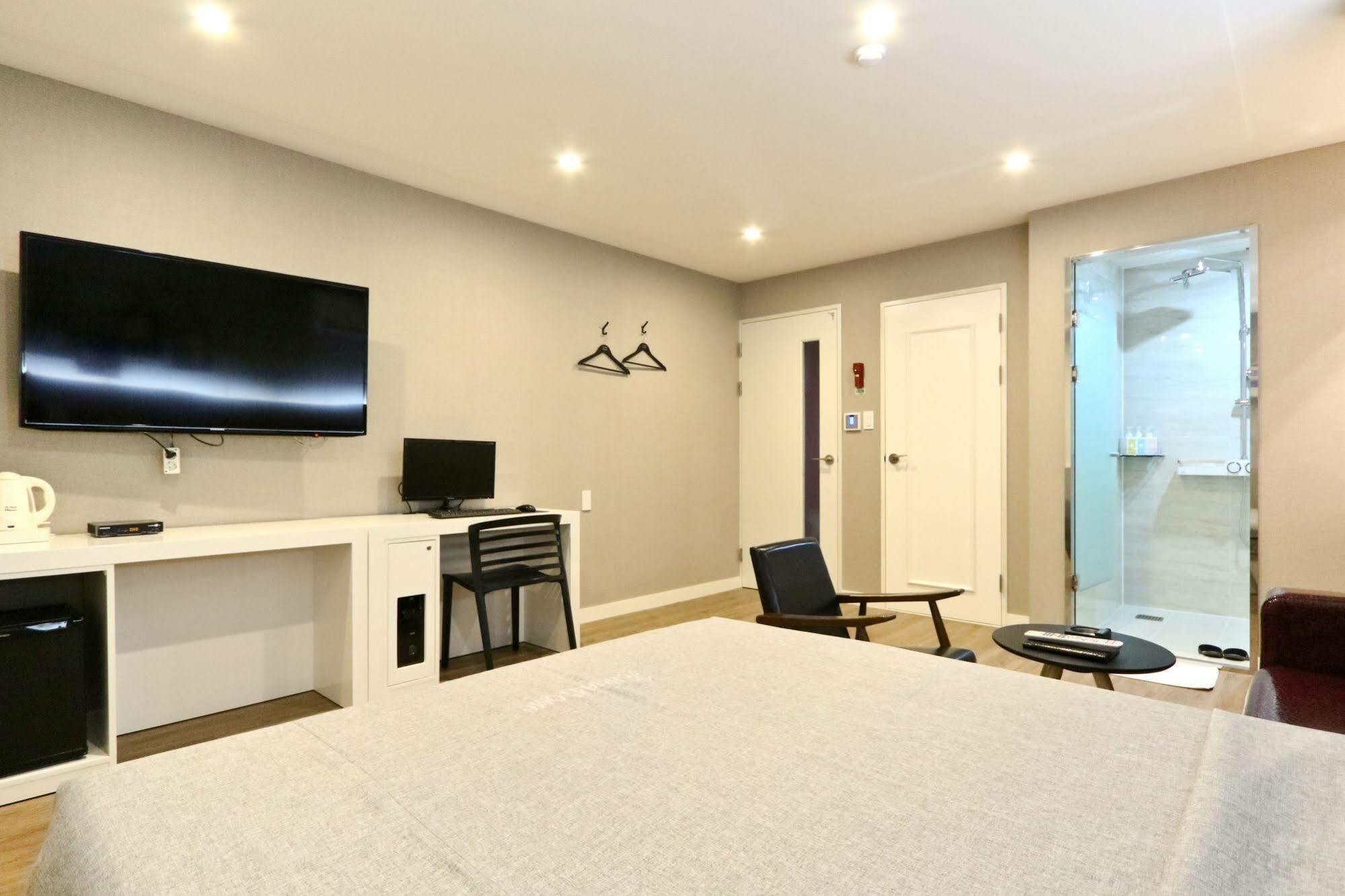 בוסאן Hotel Home מראה חיצוני תמונה