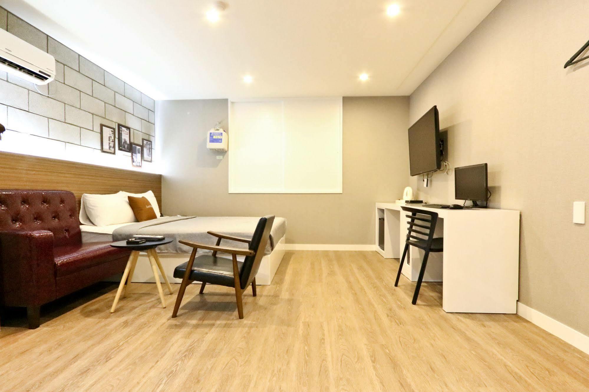 בוסאן Hotel Home מראה חיצוני תמונה